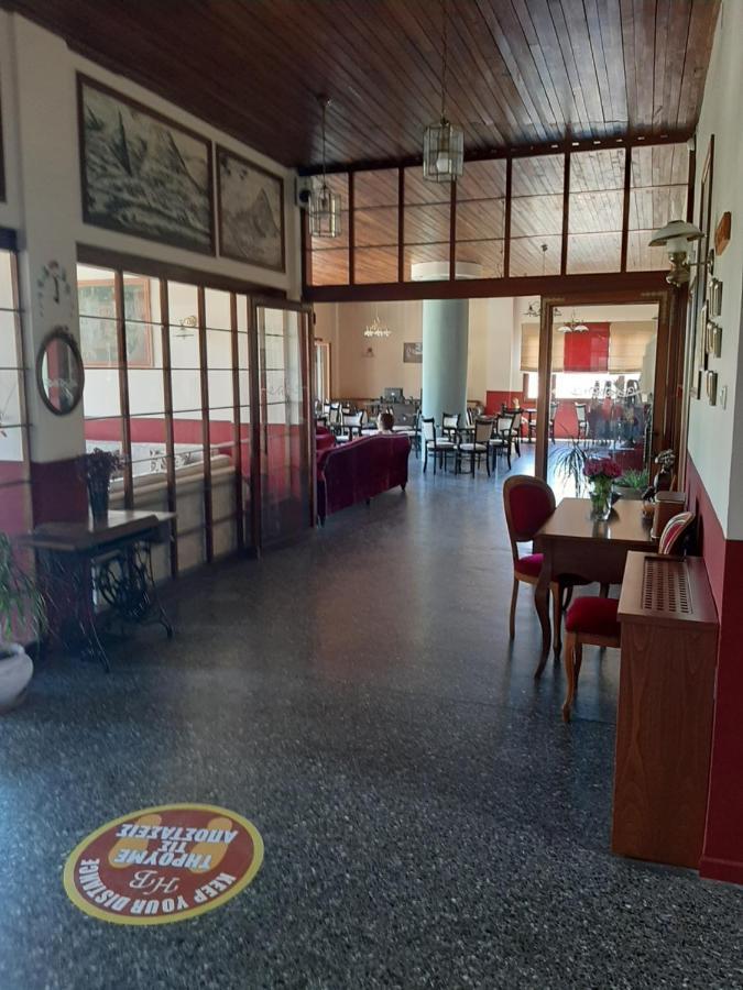 Byzantion Hotel Mystras Exteriör bild