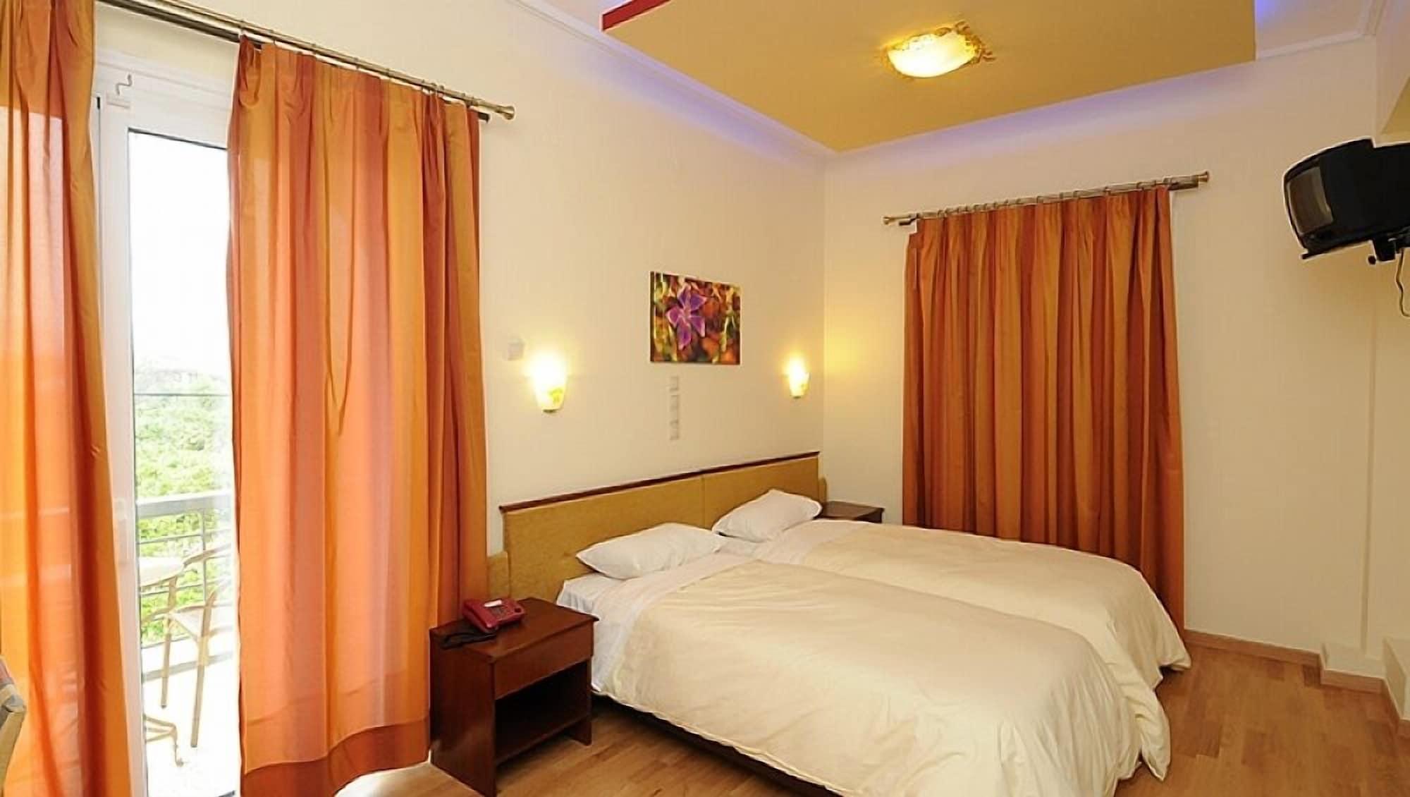 Byzantion Hotel Mystras Exteriör bild